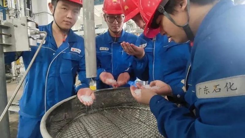 聚醚消泡剂与有机硅：耐高温性能大比拼